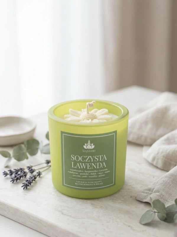 SoyViento świeca sojowa zapach soczysta lawenda w grubym jasno zielonym matowym szkle 190 g